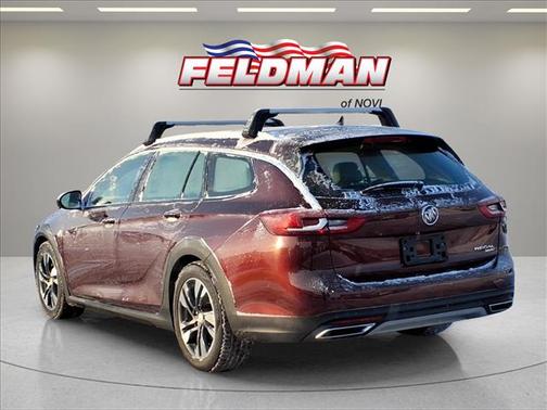 2020 Buick Regal TourX Essence