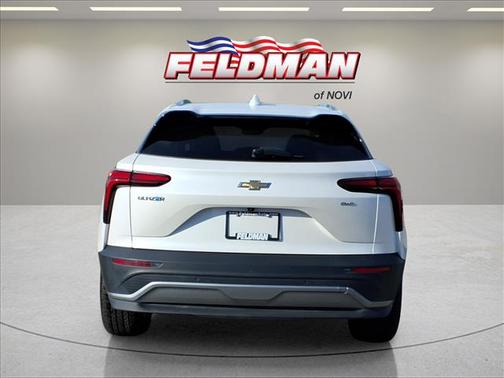 Iridescent Pearl Tricoat 2024 Chevrolet Blazer EV LT