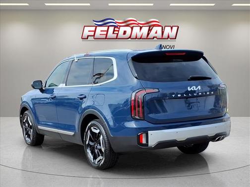 Midnight Black 2024 Kia Telluride EX
