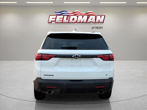 Summit White 2023 Chevrolet Traverse LT Cloth
