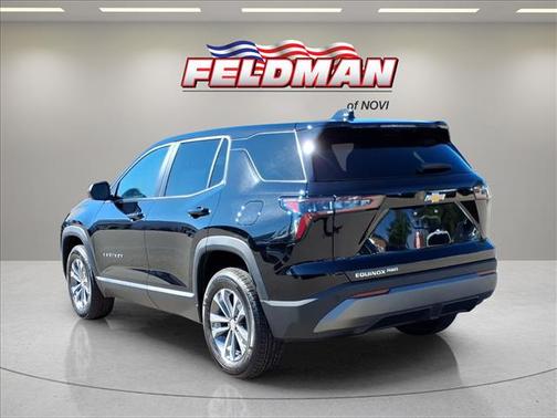 Mosaic Black Metallic 2026 Chevrolet Equinox LT