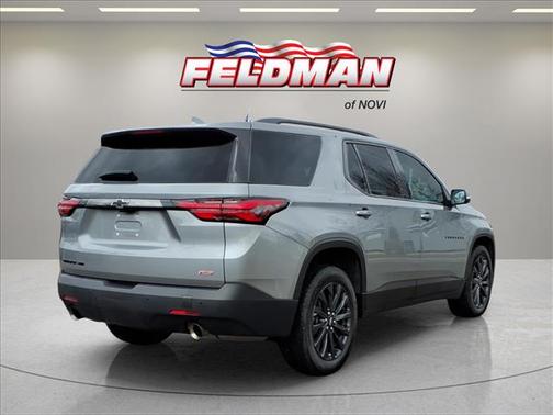 Sterling Gray Metallic 2023 Chevrolet Traverse RS