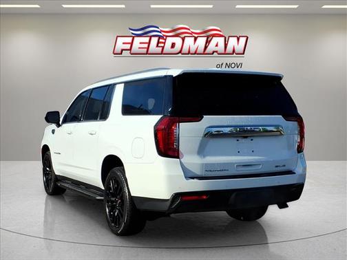 Summit White 2023 GMC Yukon XL SLE
