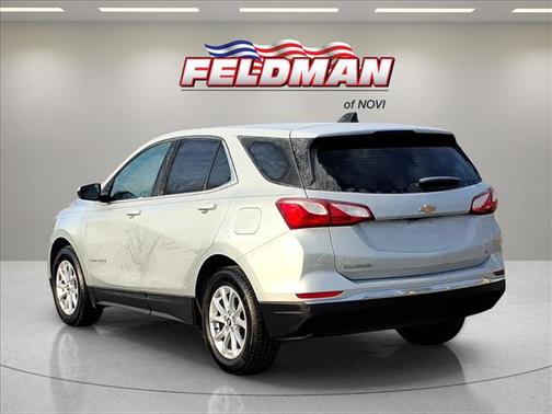 Silver Ice Metallic 2021 Chevrolet Equinox 1LT