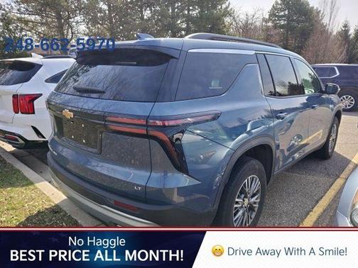 Lakeshore Blue Metallic 2024 Chevrolet Traverse LT