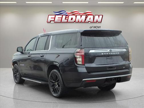 Dark Ash Metallic 2022 Chevrolet Suburban LT