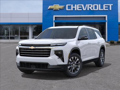Summit White 2026 Chevrolet Traverse LT