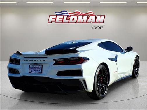 Arctic White 2024 Chevrolet Corvette Z06