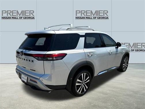 2025 Nissan Pathfinder Platinum