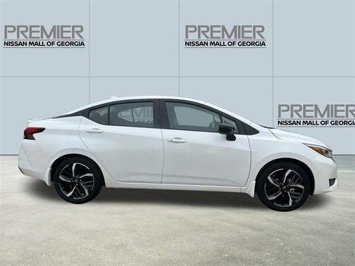 2025 Nissan Versa 1.6 SR
