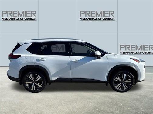 2025 Nissan Rogue SL
