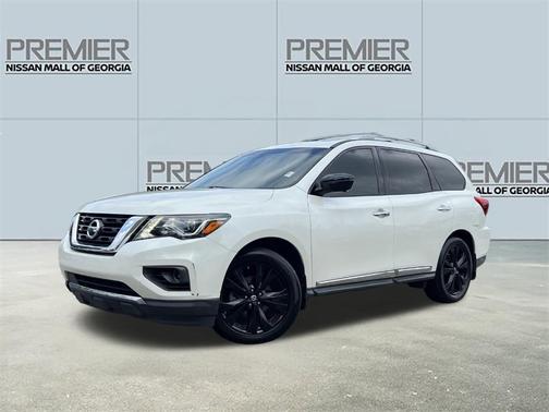 2017 Nissan Pathfinder Platinum