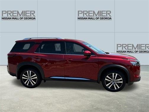 2025 Nissan Pathfinder Platinum
