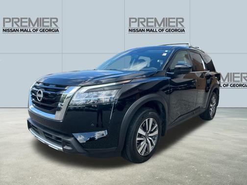 2024 Nissan Pathfinder SL