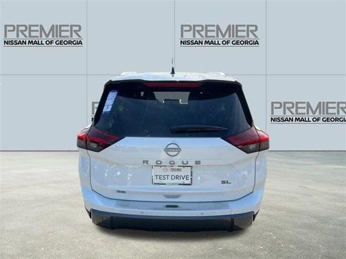 2025 Nissan Rogue SL
