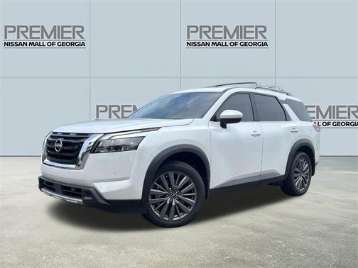 2025 Nissan Pathfinder SL