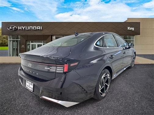 2026 Hyundai SONATA SEL