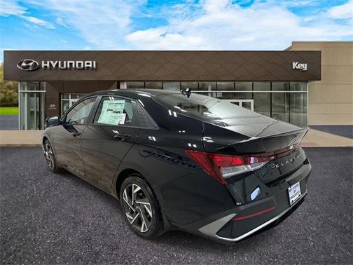 2025 Hyundai ELANTRA Sport
