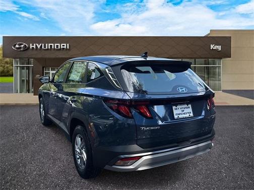 2025 Hyundai TUCSON SE