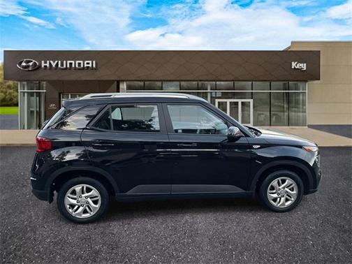 2020 Hyundai VENUE SEL