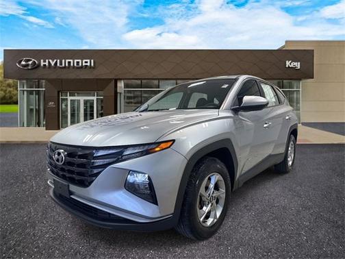 2023 Hyundai TUCSON SE