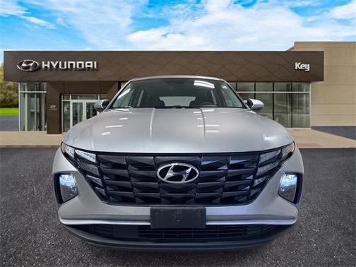 2023 Hyundai TUCSON SE