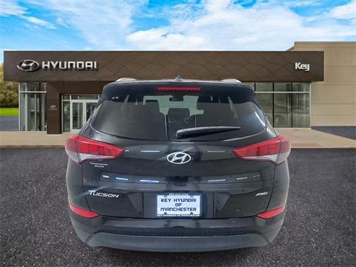 2017 Hyundai TUCSON SE