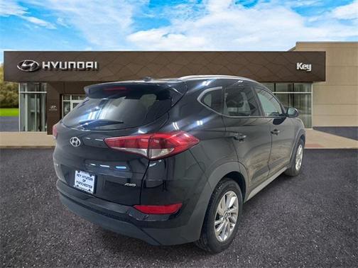 2017 Hyundai TUCSON SE