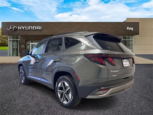 2026 Hyundai TUCSON Hybrid SEL