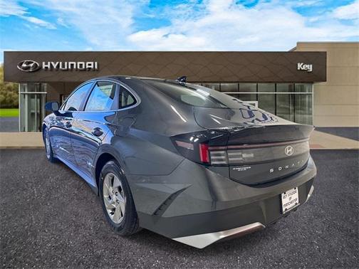 2026 Hyundai SONATA SE