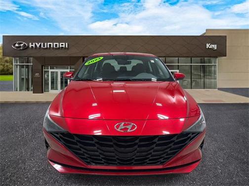 2023 Hyundai ELANTRA SE