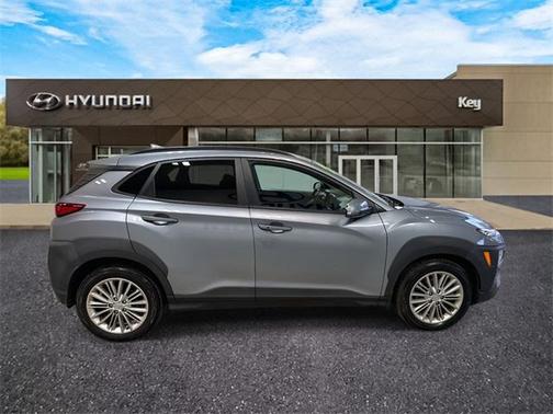2021 Hyundai KONA SEL Plus