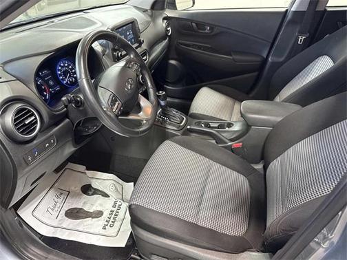 2021 Hyundai KONA SEL Plus