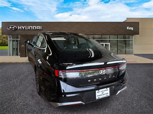 2025 Hyundai SONATA Hybrid SE