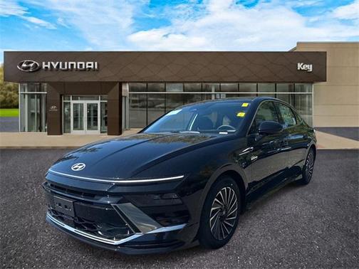 2025 Hyundai SONATA Hybrid SE