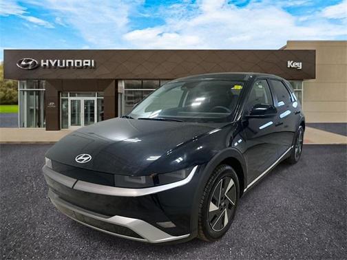 2025 Hyundai IONIQ 5 SE Standard Range