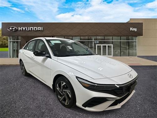 2025 Hyundai ELANTRA Sport