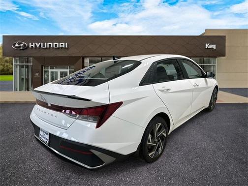 2025 Hyundai ELANTRA Sport