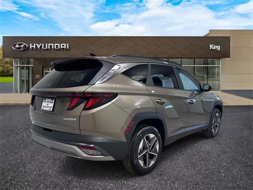 2026 Hyundai TUCSON Hybrid SEL