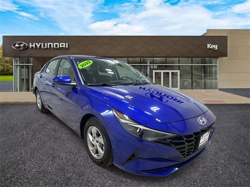 2022 Hyundai ELANTRA SE