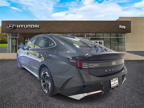 2026 Hyundai SONATA SEL