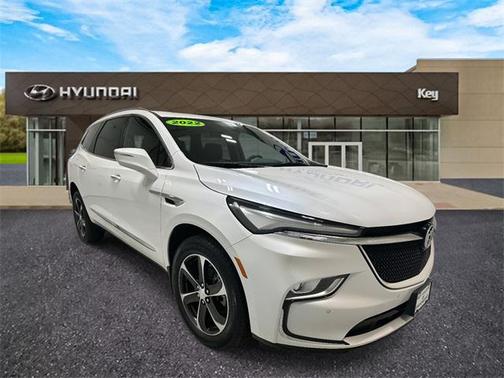 2022 Buick Enclave AWD Essence