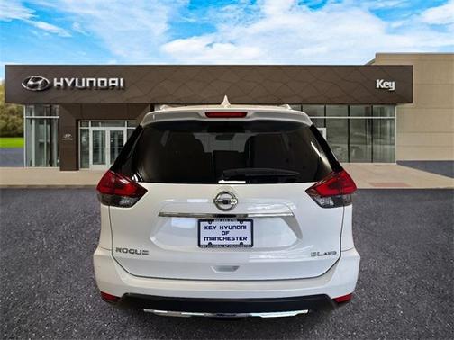 2017 Nissan Rogue SL