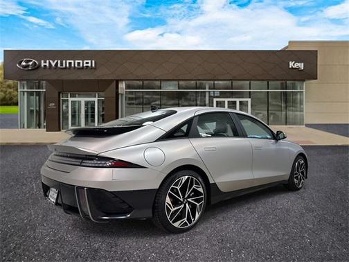 2025 Hyundai IONIQ 6 SEL