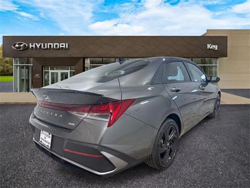 2026 Hyundai ELANTRA HEV SEL Sport