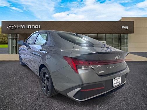 2026 Hyundai ELANTRA HEV SEL Sport