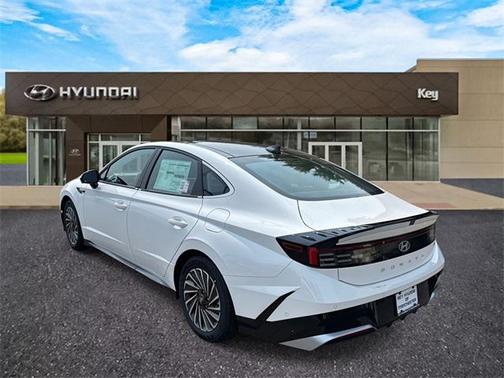 2025 Hyundai SONATA Hybrid Limited