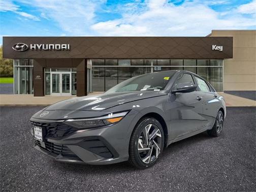 2025 Hyundai ELANTRA SEL