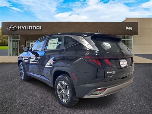 2026 Hyundai TUCSON Hybrid Blue SE