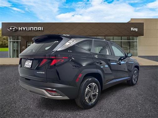 2026 Hyundai TUCSON Hybrid Blue SE